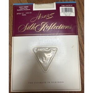Hanes Silk Reflections Control Top Pantyhose Size CD Pearl Sandlefoot NEW NOS